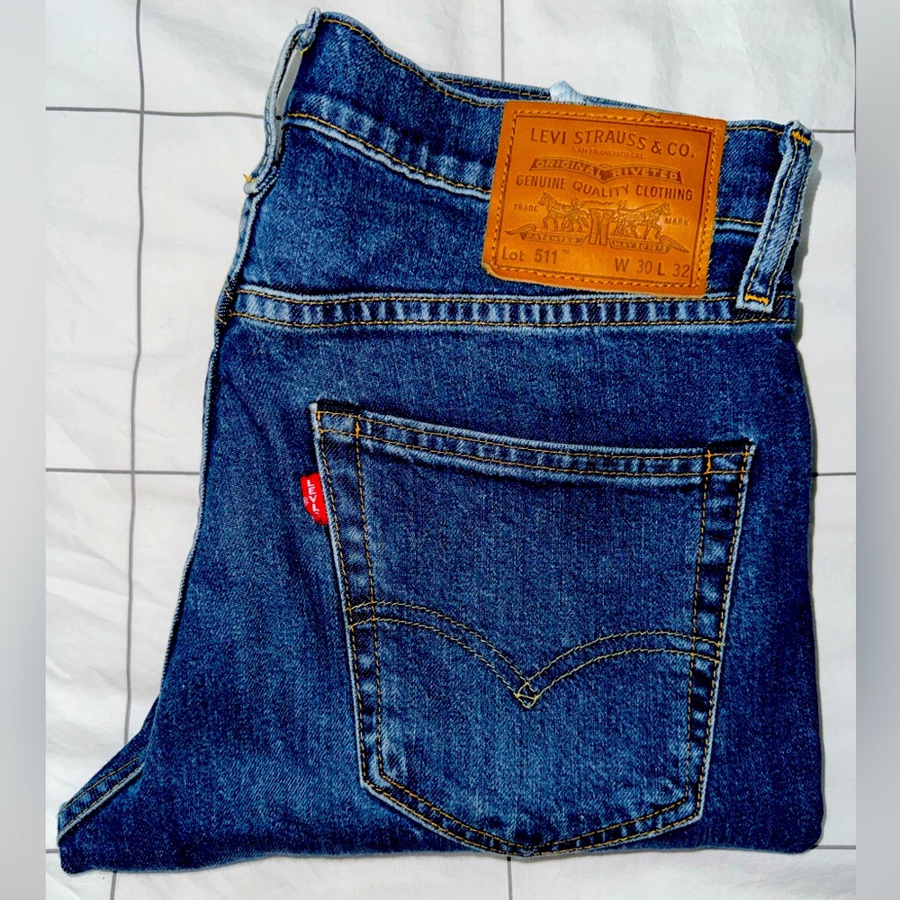 Men’s Levi Jeans - Signature quality W30 L32 - great condition
